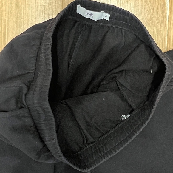 Twik by Simons cozy cotton cargo joggers with 4 pockets, M, black. - Picture 7 of 16